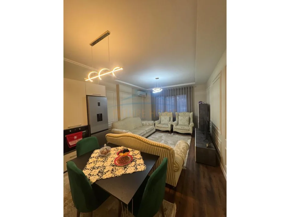 Tirane, shitet apartament 2+1 Kati 1, 106 m² 170.000 € (Misto Mame)