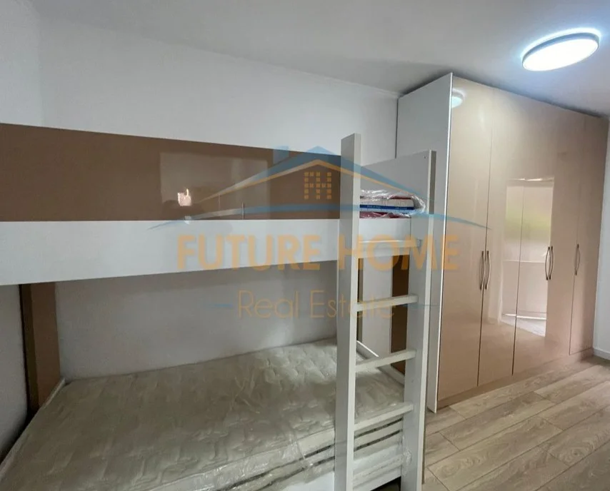 Tirane, jepet me qera apartament 2+1 Kati 1, 100 m² 800 € (kodra e diellit)