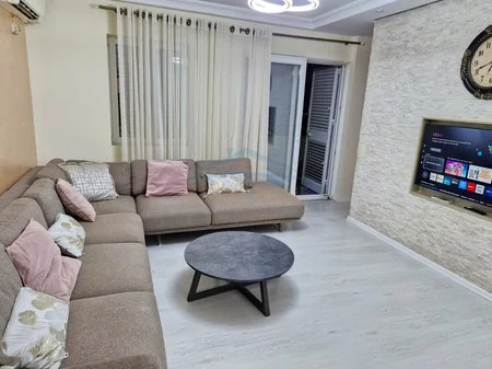 Tirane, shitet apartament 3+1 Kati 3, 126 m² 209.000 € 
