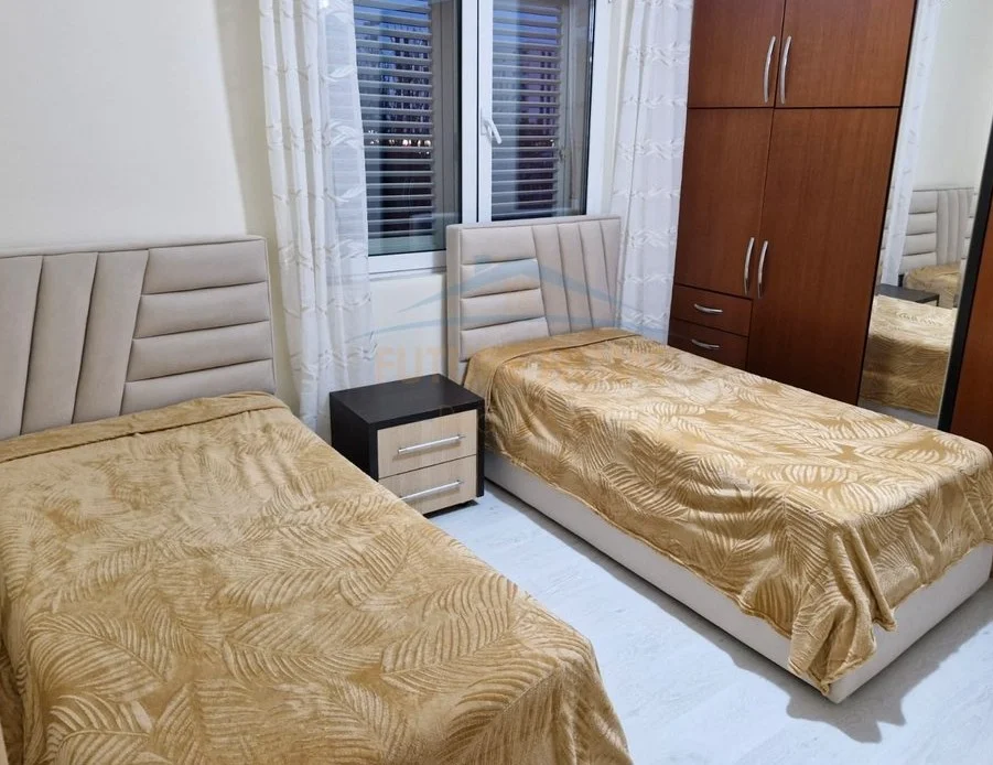 Tirane, shes apartament 3+1+Ballkon Kati 3, 126 m² 219.000 € (Porcelan)