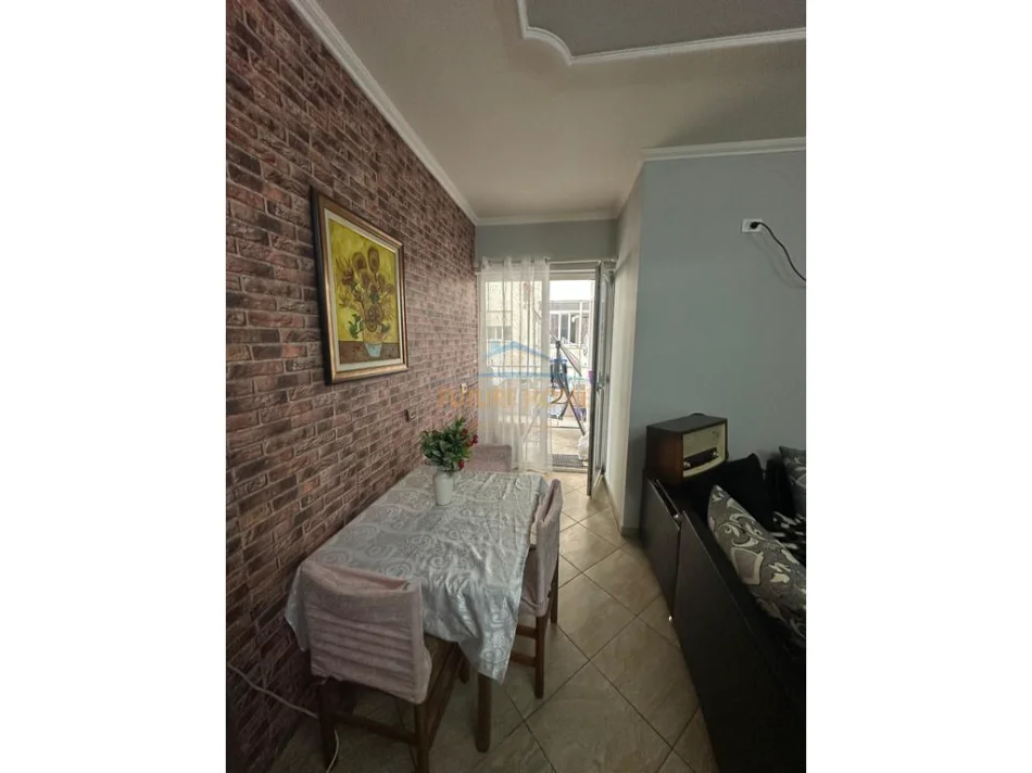 Tirane, shitet apartament 2+1 Kati 7, 102 m² 160.000 € (FRESKU)