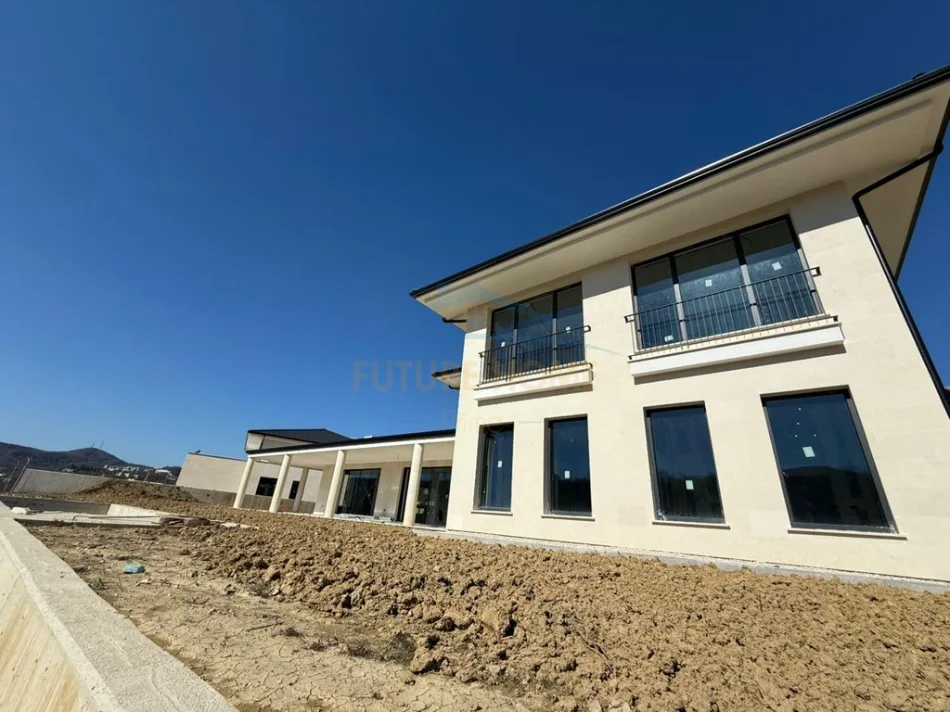 Tirane, shes apartament 3 Katshe Kati 0, 1.261 m² (teg)