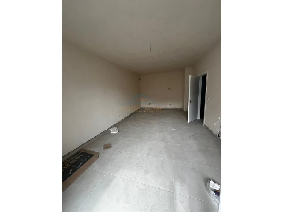 Tirane, shitet apartament 2+1+2, Kati 1, 116 m² 198.000 € (5 Maji)
