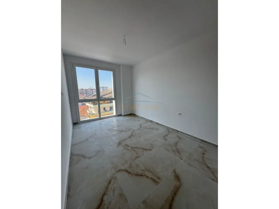 Tirane, jepet me qera apartament 1+1 Kati 4, 72 m² 400 € 