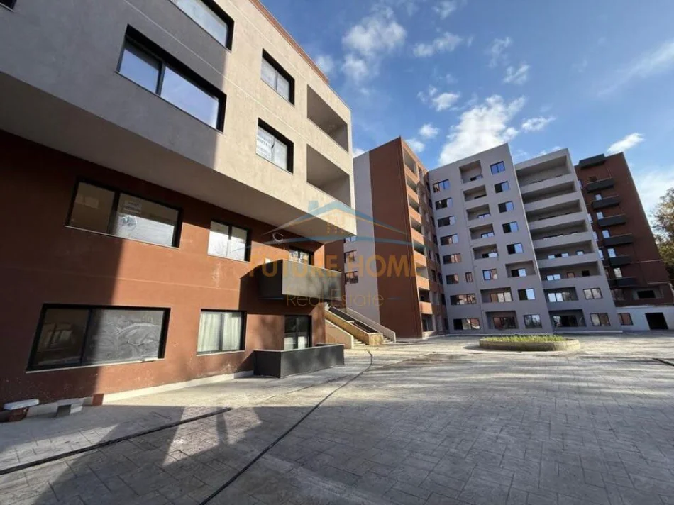 Tirane, shitet apartament 2+1 Kati 3, 124 m² 210.000 € (Apartament 2+1+2 Rruga e Elbasanit, Tiranë.)