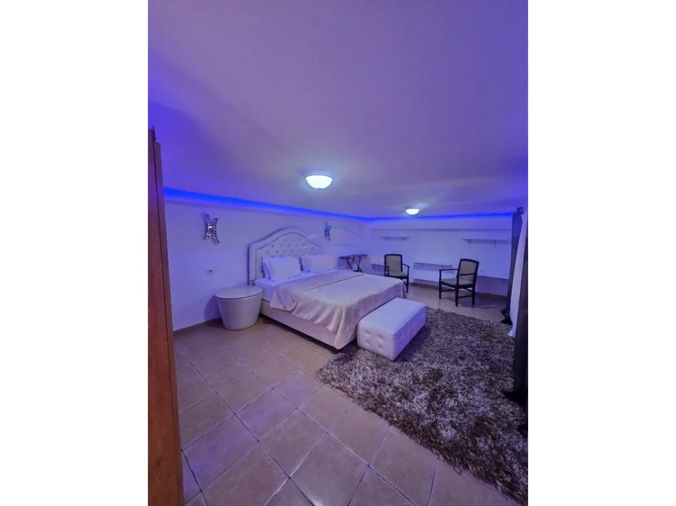 Tirane, jepet me qera apartament 2+1 Kati 1, 500 € (Yzberisht)