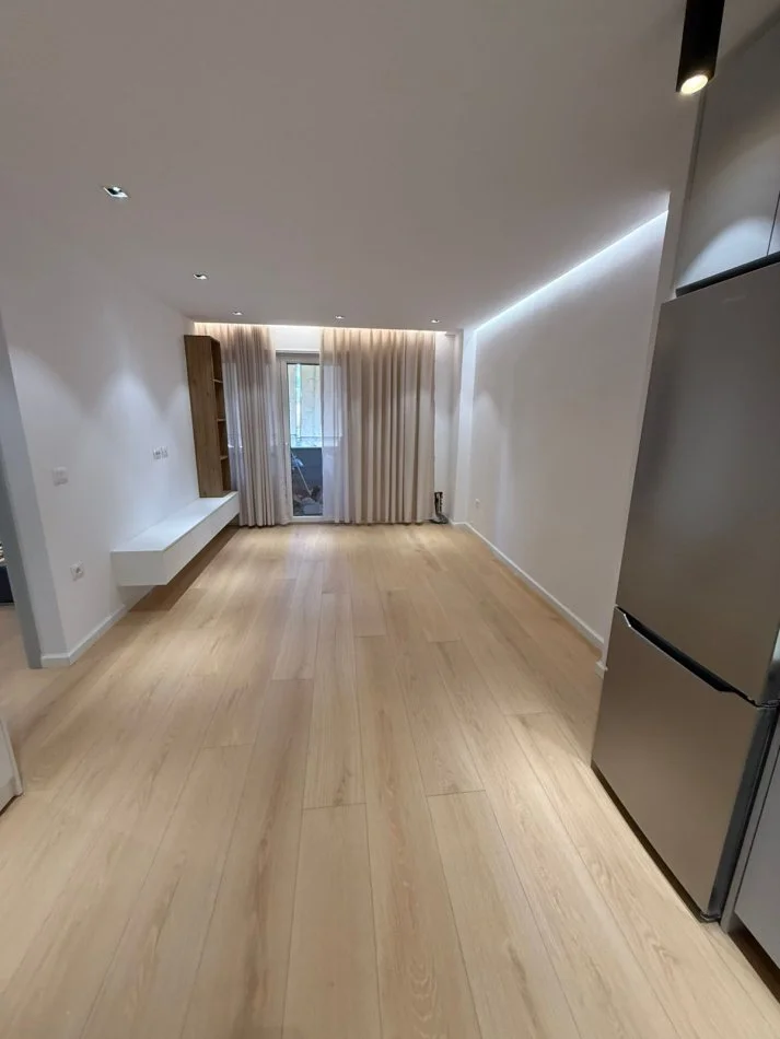 Tirane, shitet apartament 1+1 Kati 2, 55 m² 145.000 € (Brryli)