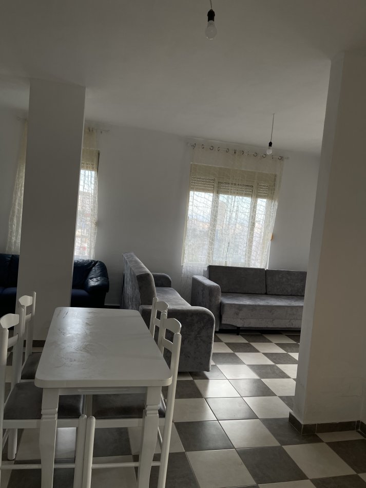 Durres, jepet me qera apartament 1+1 Kati 6, 60 m² 300 € (Rruga Liria , perball Hotel &quot;Blue Amr&quot;)