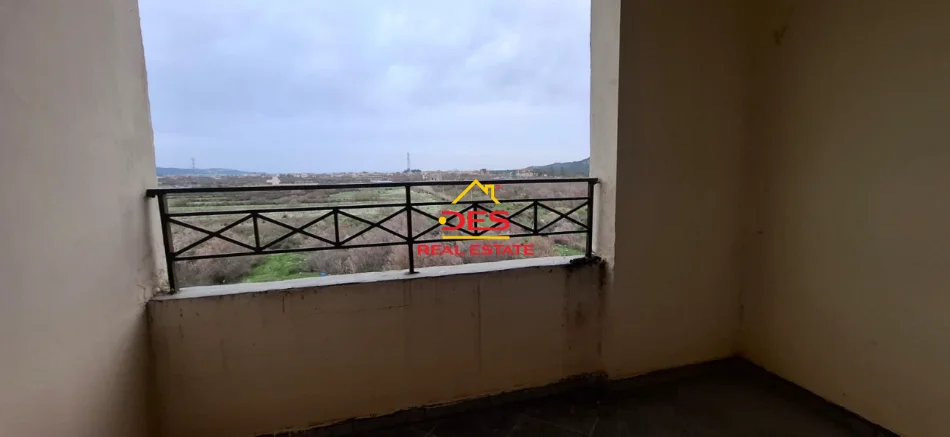 Vlore, shitet apartament 2+1+Ballkon Kati 4, 90 m² 65.000 € (Rruga Damian Humariti)