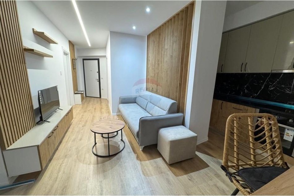 jepet me qera , 100 m² 650 € (Kodra e Diellit 2)