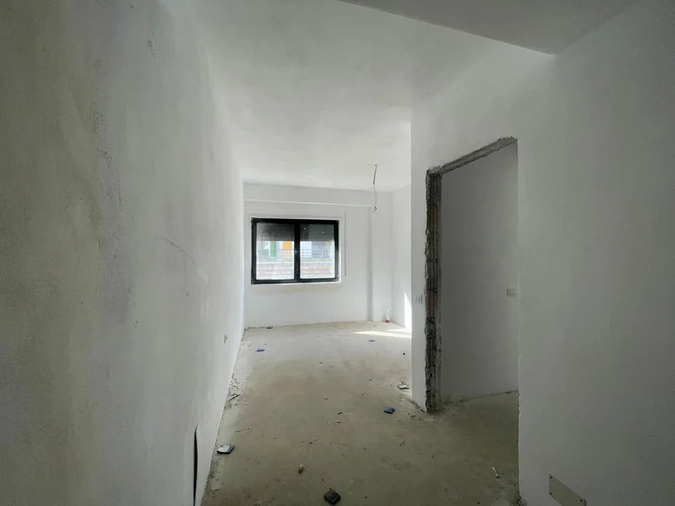 Tirane, shitet apartament 2+1 Kati 2, 94 m² 129.000 € (Kodra e Diellit)