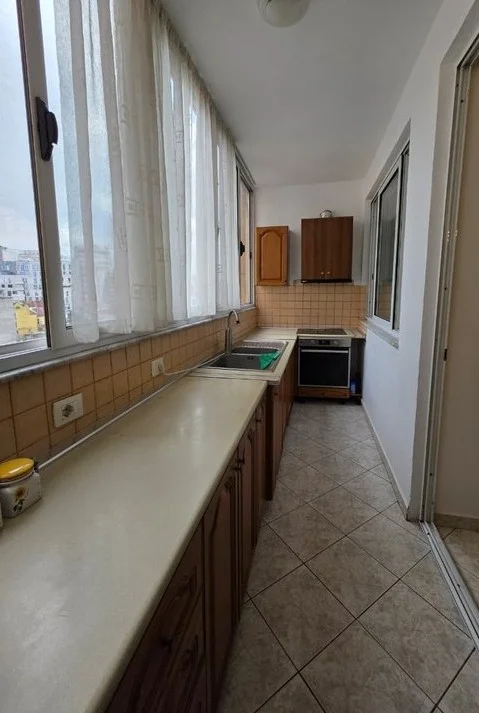Tirane, jepet me qera apartament 3+1+Ballkon Kati 5, 109 m² 109 € (Siri Kodra)