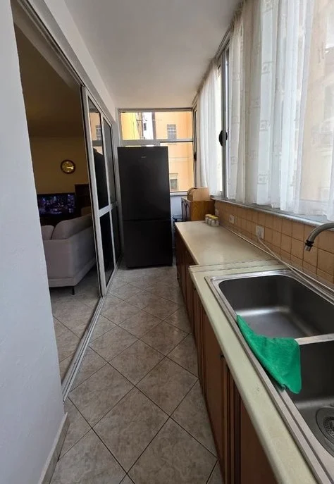 Tirane, jepet me qera apartament 3+1+Ballkon Kati 5, 109 m² 109 € (Siri Kodra)