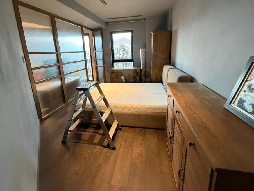 Tirane, jepet me qera apartament 1+1+Ballkon Kati 9, 60 m² 1.000 € (garden building)