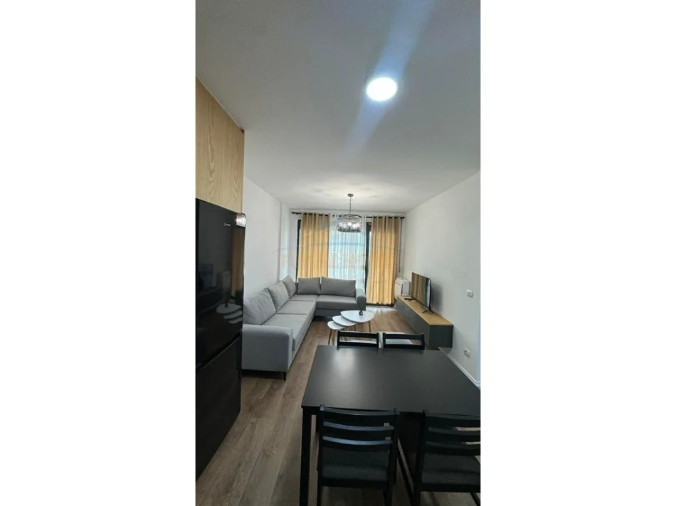 Tirane, jepet me qera apartament 1+1 Kati 5, 65 m² 500 € (Apartament 1+1, Akses Tirana)