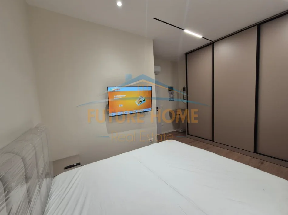 Tirane, jepet me qera apartament 1+1+Ballkon Kati 3, 75 m² 500 € (Ali Demi)