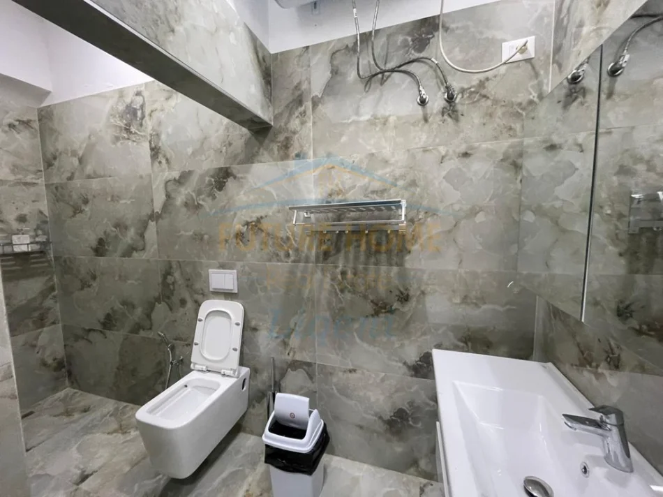 Tirane, jepet me qera apartament 2+1 Kati 0, 90 m² 885 € (Kopshti Zoologjik)