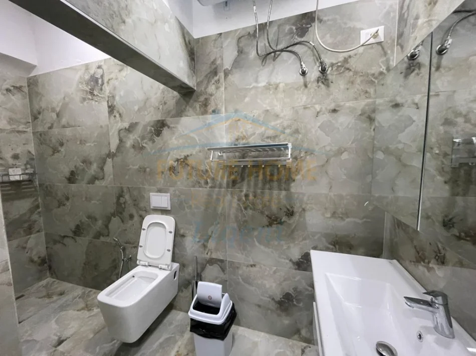 Tirane, jepet me qera apartament 2+1 Kati 0, 90 m² 885 € (Kopshti Zoologjike)
