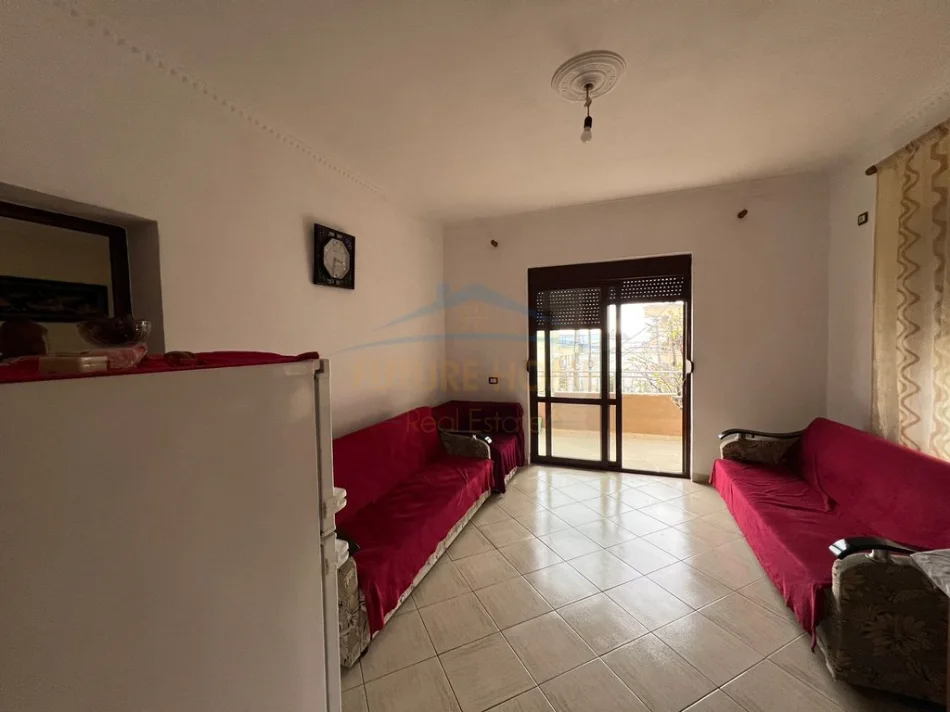 Tirane, jepet me qera apartament 2+1 , 110 m² 400 € (Rruga Dalip Topi, Fresku)