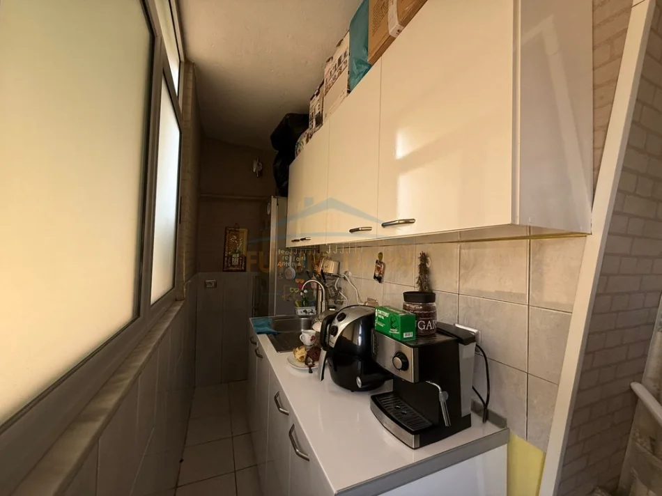 Tirane, shitet apartament 1+1+Ballkon Kati 3, 50 m² 150.000 € 