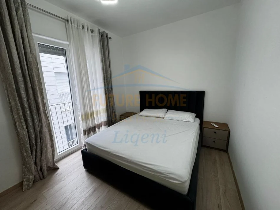 Tirane, jepet me qera apartament 2+1 Kati 2, 90 m² 1.000 € (Park Life, Liqeni i Thate.)