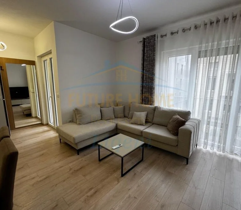 Tirane, jepet me qera apartament 2+1 Kati 2, 90 m² 1.000 € (Liqeni i Thate)