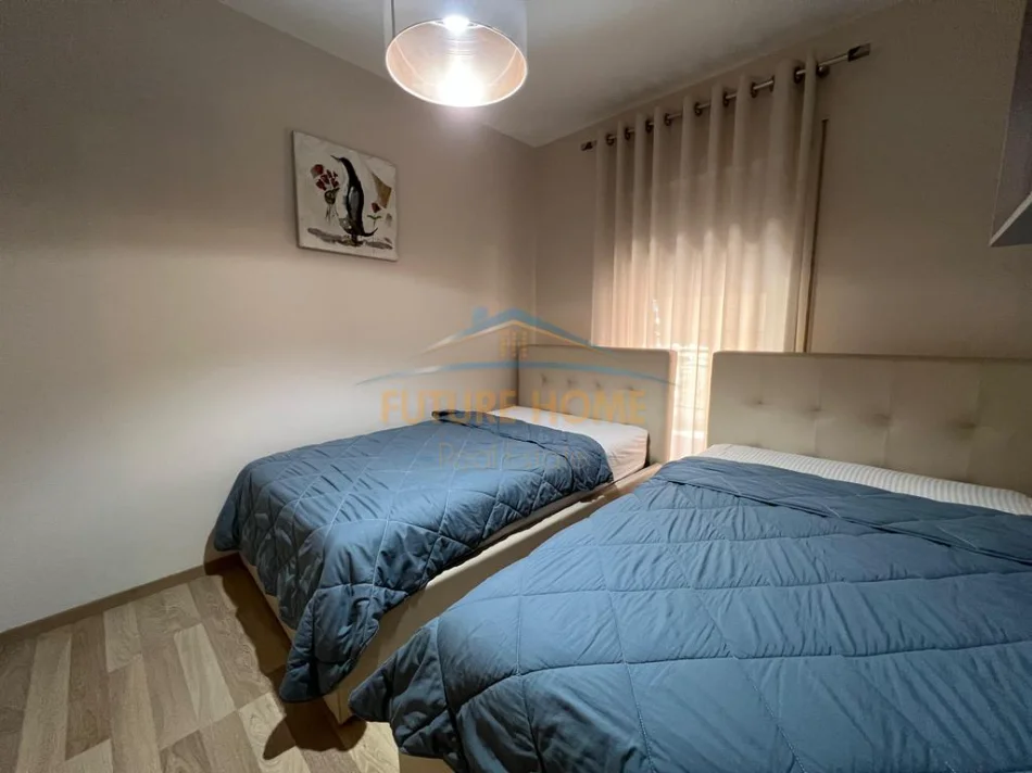 Tirane, jepet me qera apartament 2+1 Kati 6, 115 m² 1.000 € (delijorgji)