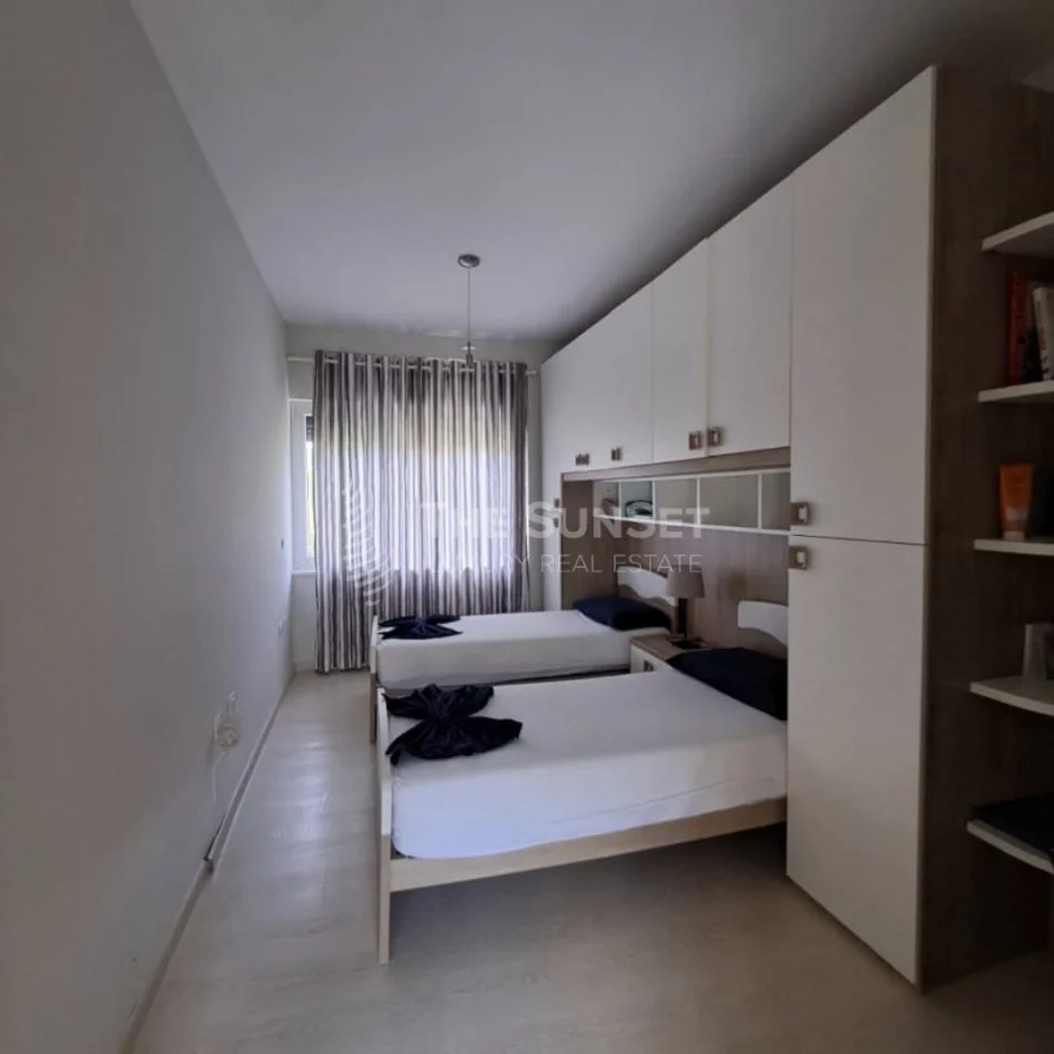 shitet Vile 1+1+Aneks+Ballkon Kati 0, 386 m² (gjiri lalz)