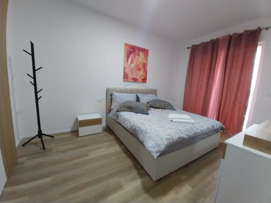 Tirane, jepet me qera apartament 1+1+Ballkon Kati 3, 65 m² 628 € (Kompleksi Aura)