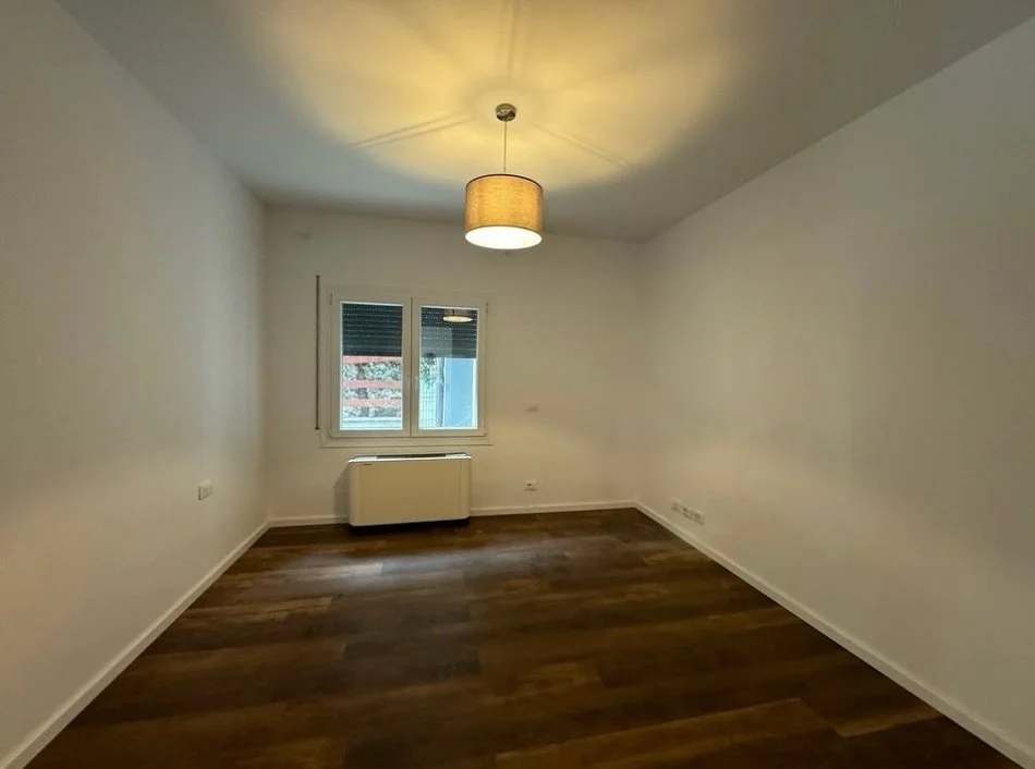Tirane, shitet Vile , 219 m² 640.000 € 