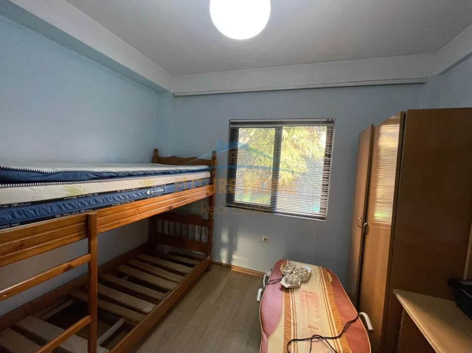 Tirane, jepet me qera apartament 4+1+Ballkon Kati 3, 116 m² 1.400 € (Rruga Mine Peza)
