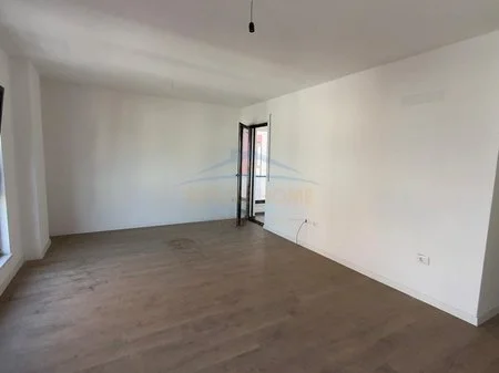Tirane, shitet apartament 2+1 Kati 4, 106 m² 278250 € (Komuna e Parisit)