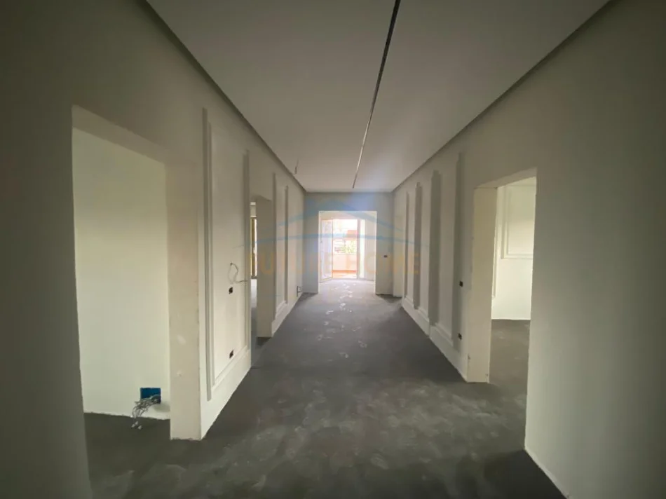 Tirane, shitet Vile 2 Katshe , 500 m² 900.000 € (Instituti Bujqesor)