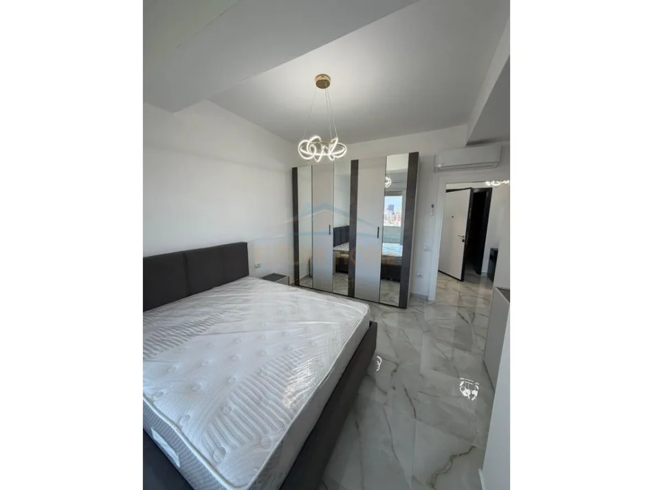 Tirane, jepet me qera apartament 1+1+Ballkon Kati 9, 72 m² 600 € (Kompleksi Golden Park)