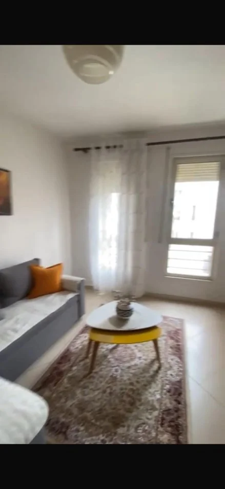 Tirane, jepet me qera apartament 2+1+Ballkon Kati 3, 84 m² 450 € (don bosko)