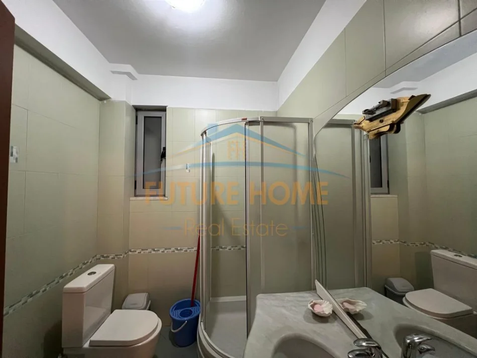 Tirane, jepet me qera apartament 2+1 Kati 5, 95 m² 800 € (Stadiumi Dinamo)