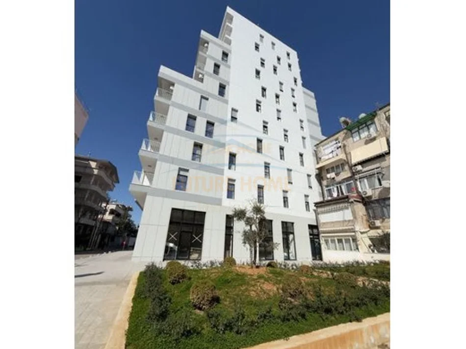 Tirane, shes apartament+verande | Penthouse 2+1+Ballkon Kati 8, 210 m² 300.000 € (Oxhaku)