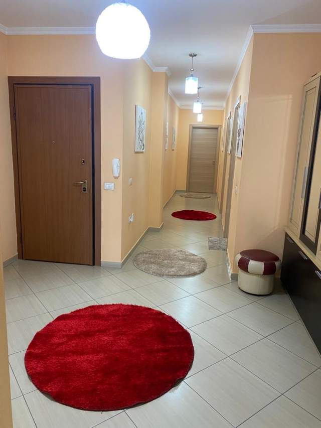 Tirane, shitet apartament Kati 5, 171 m² 291.000 Euro (PAZARI RI)