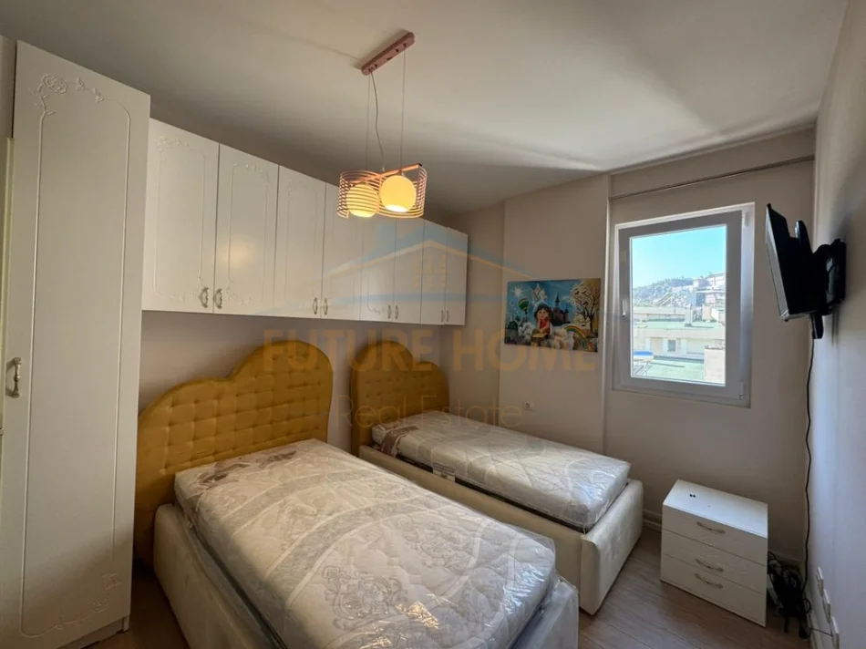 Shqiperi, jepet me qera 3+1 Kati 6, 112 m² 1.000 € (Liqeni i Thate)