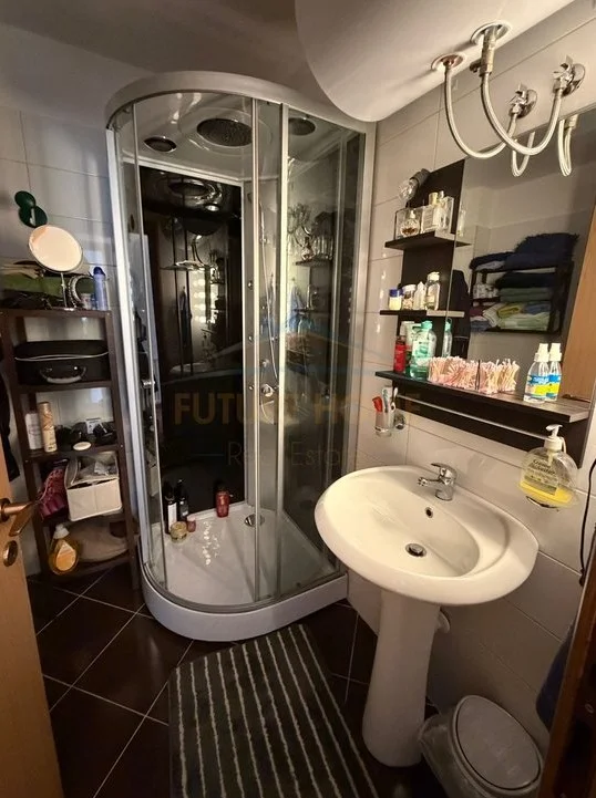 Tirane, shitet apartament 2+1 Kati 2, 106 m² 160.000 € (Shkollla 17 shkurti)