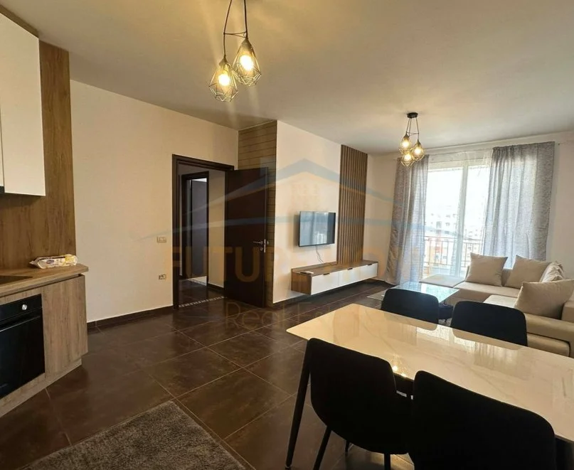 Tirane, jepet me qera apartament 2+1 Kati 8, 95 m² 580 € (Unaza e re)