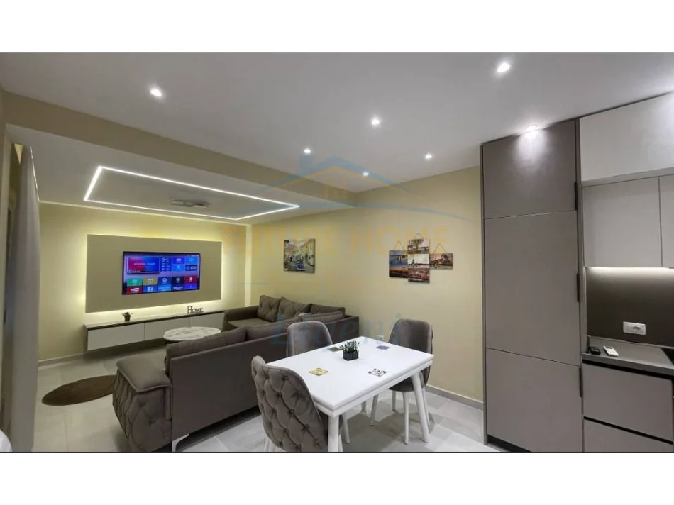 Tirane, jepet me qera apartament 1+1+Ballkon Kati 3, 65 m² 630 € (Kodra e Diellit)