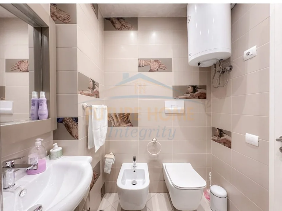Tirane, jepet me qera apartament 2+1 Kati 2, 90 m² 1.300 € (Kopshti ZOLOGJIK)