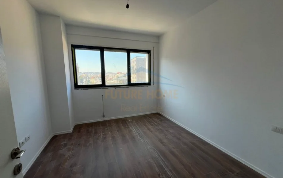 Tirane, shitet apartament 2+1 Kati 5, 109 m² 243.900 € (rruga sadik petrela)