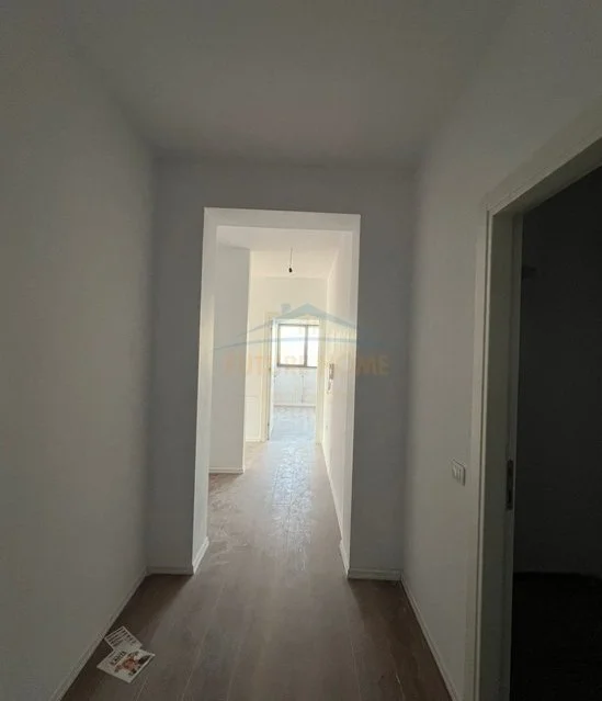 Tirane, shitet apartament 2+1 Kati 5, 109 m² 243.900 € (rruga sadik petrela)