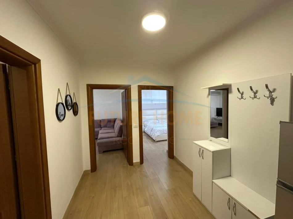 Tirane, jepet me qera apartament 1+1 Kati 2, 60 m² 600 € 