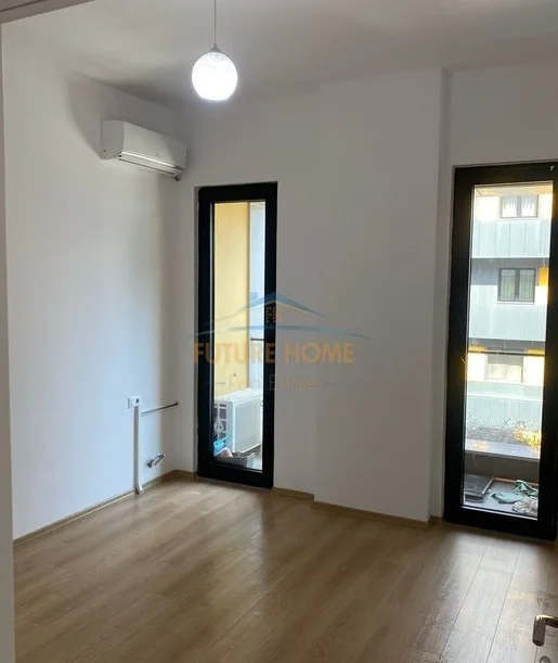 Tirane, jepet me qera apartament 1+1 Kati 4, 75 m² 750 € (21 Dhjetori, Tiranë)