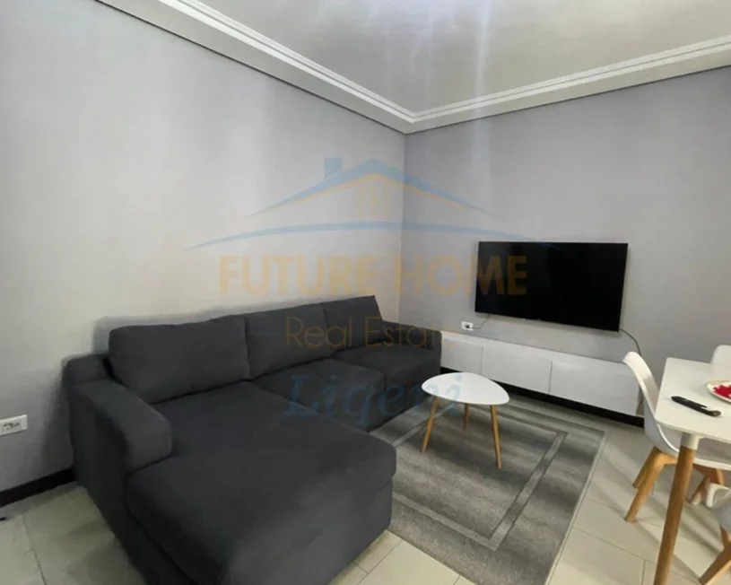Tirane, jepet me qera apartament 1+1 Kati 4, 56 m² 630 € (Kompleksi Deliorgji)