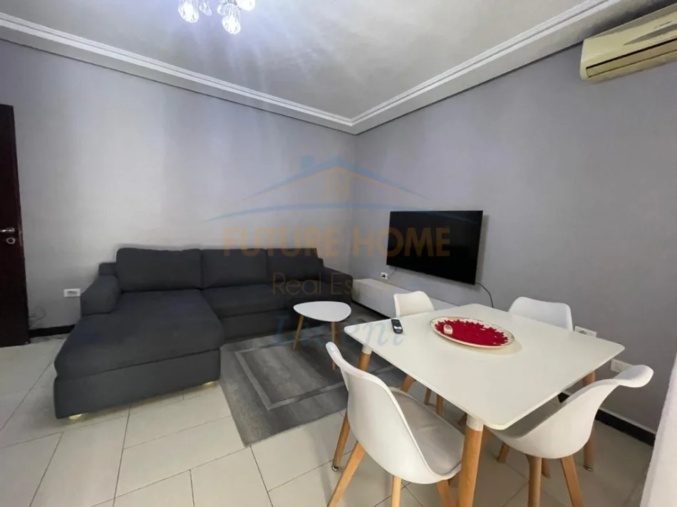 Tirane, jepet me qera apartament 1+1 Kati 4, 57 m² 630 € (Kompleksi Delijorgji)