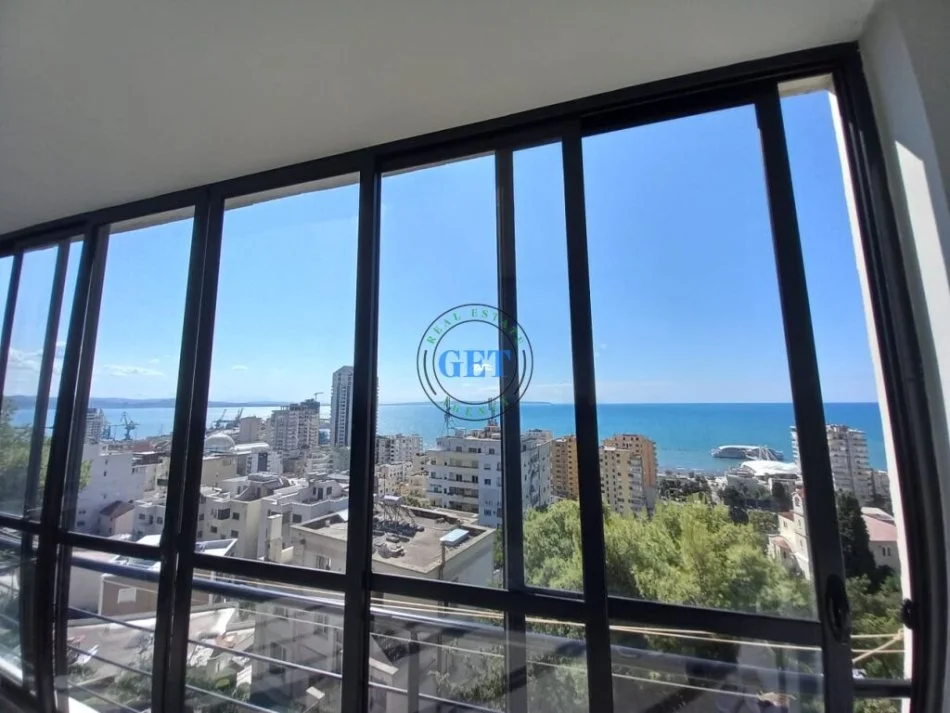 Durres, jepet me qera apartament 2+1+Ballkon Kati 3, 120 m² 650 € (Vila Zogut, Durres)